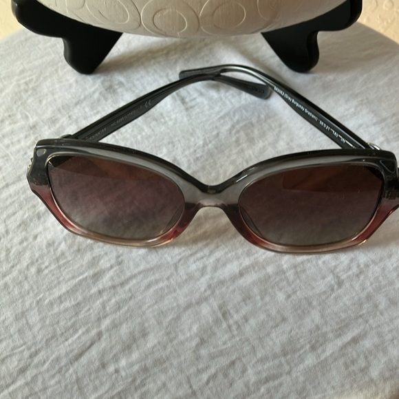 Coach: Gray Horse & Carriage (L1147) Burgundy Gradient Sunglasses with case main image 15